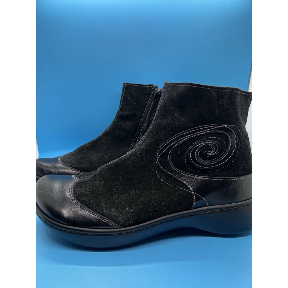 Naot Nefasi Black Nubuck Leather Suede Ankle Boots 41 10 side zip new open box